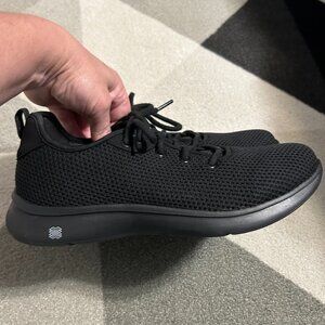 FLX Dart Black Mesh Sneakers Women's Size 10 WIDE